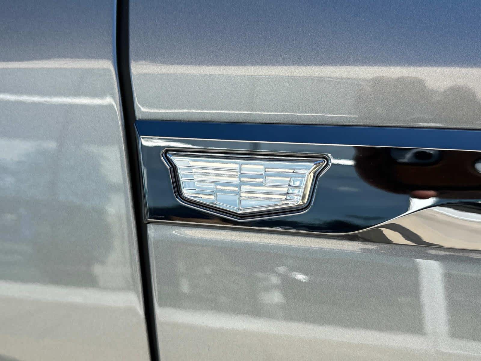 2026 Cadillac VISTIQ Sport Image 32 of 54