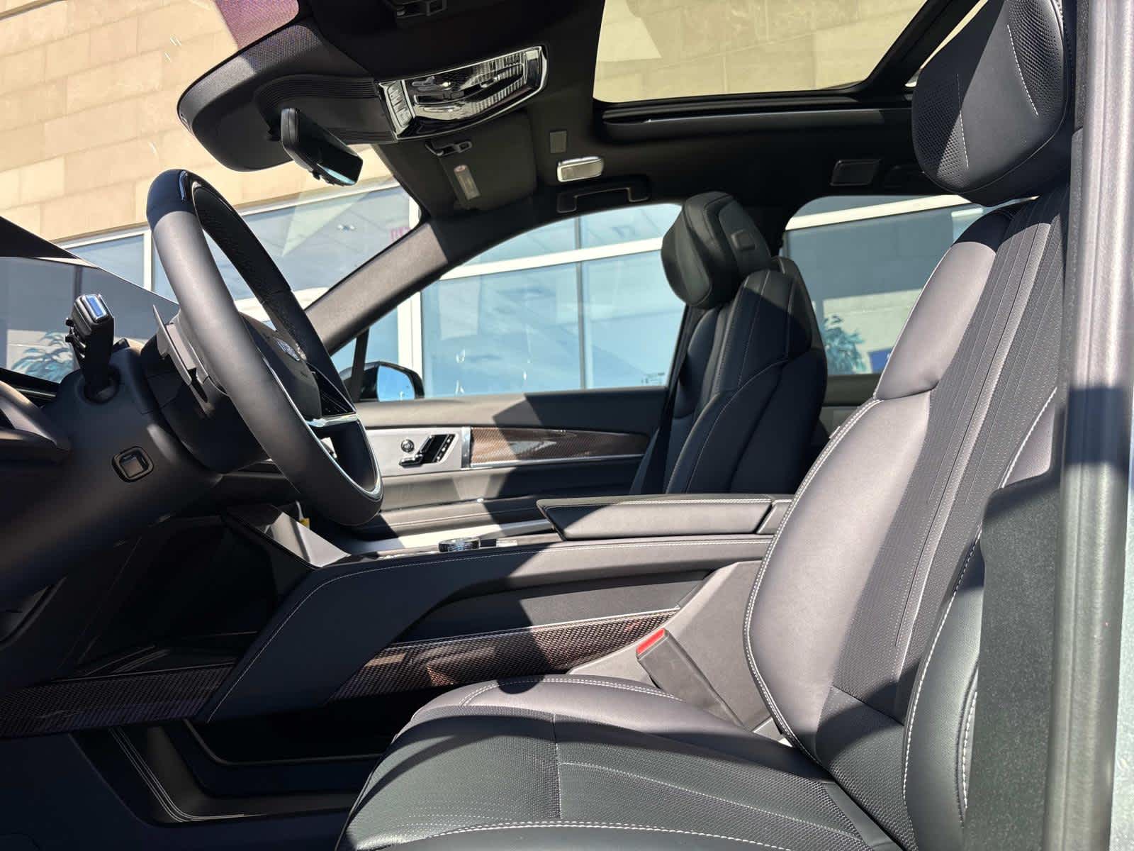 2026 Cadillac VISTIQ Sport Image 14 of 54