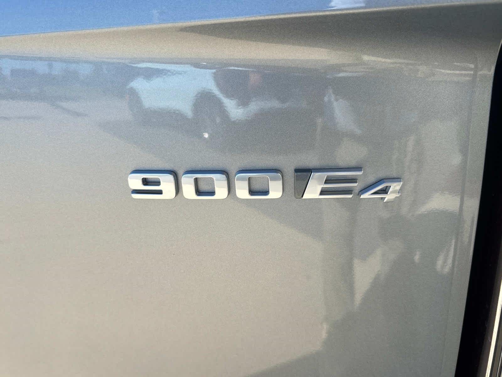 2026 Cadillac VISTIQ Sport Image 33 of 54