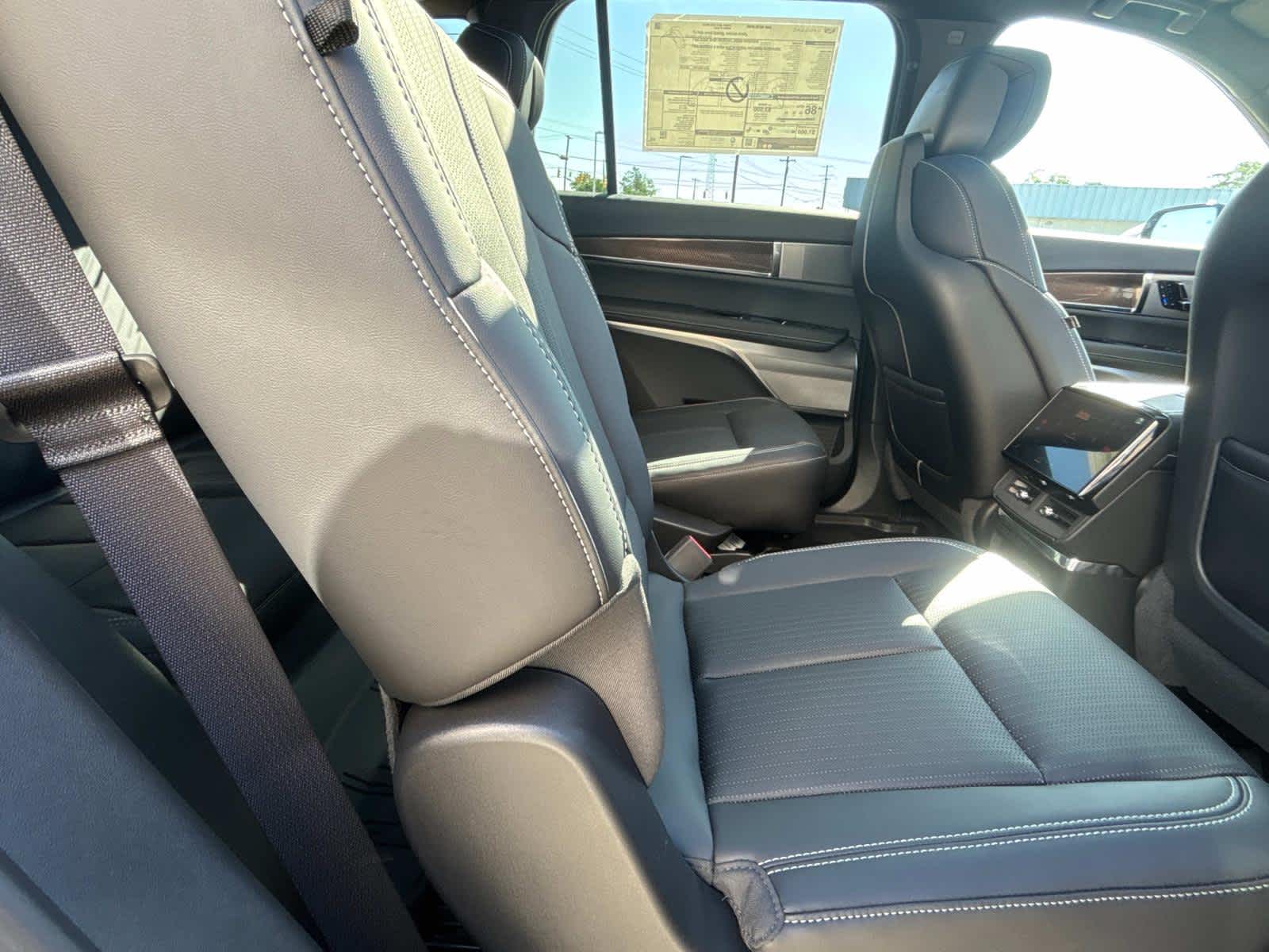 2026 Cadillac VISTIQ Sport Image 11 of 54