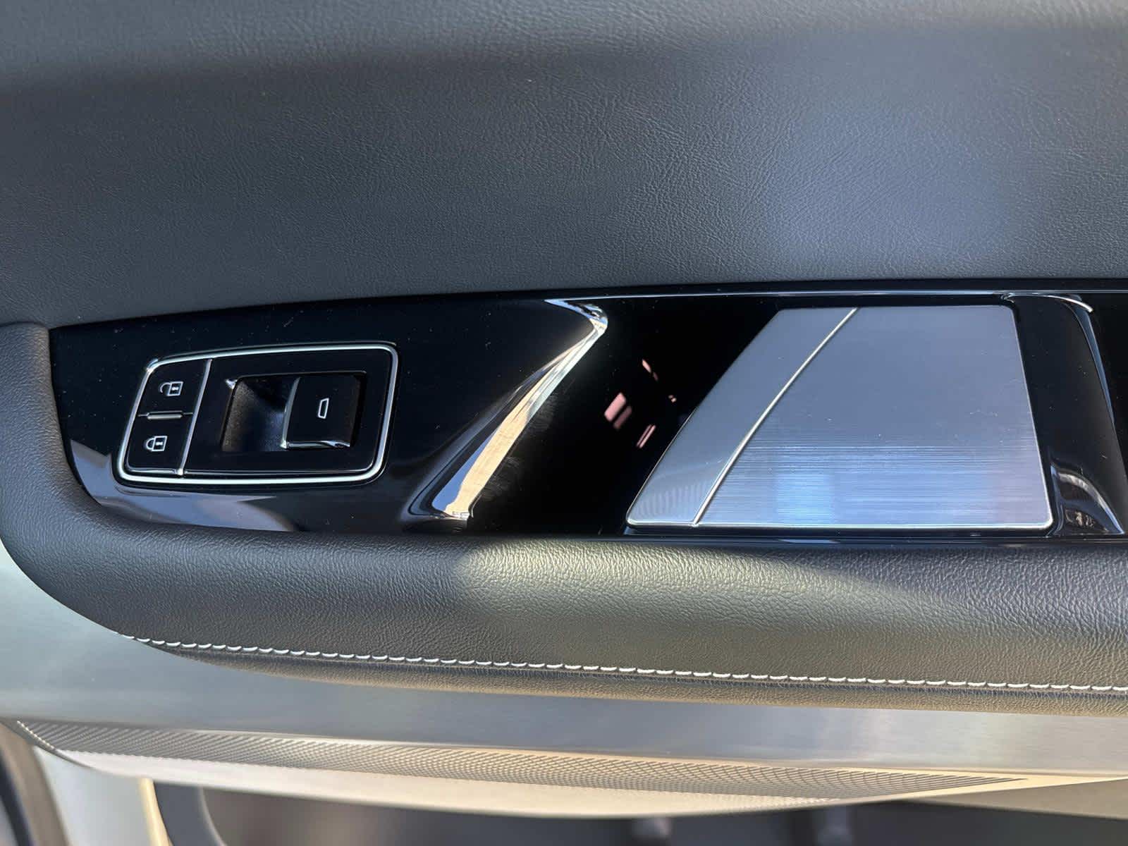 2026 Cadillac VISTIQ Sport Image 54 of 54