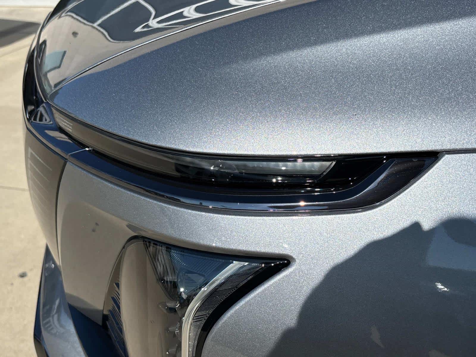 2026 Cadillac VISTIQ Sport Image 27 of 54