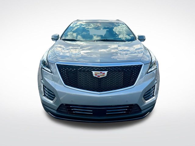 2026 Cadillac XT5 Sport Image 2 of 39