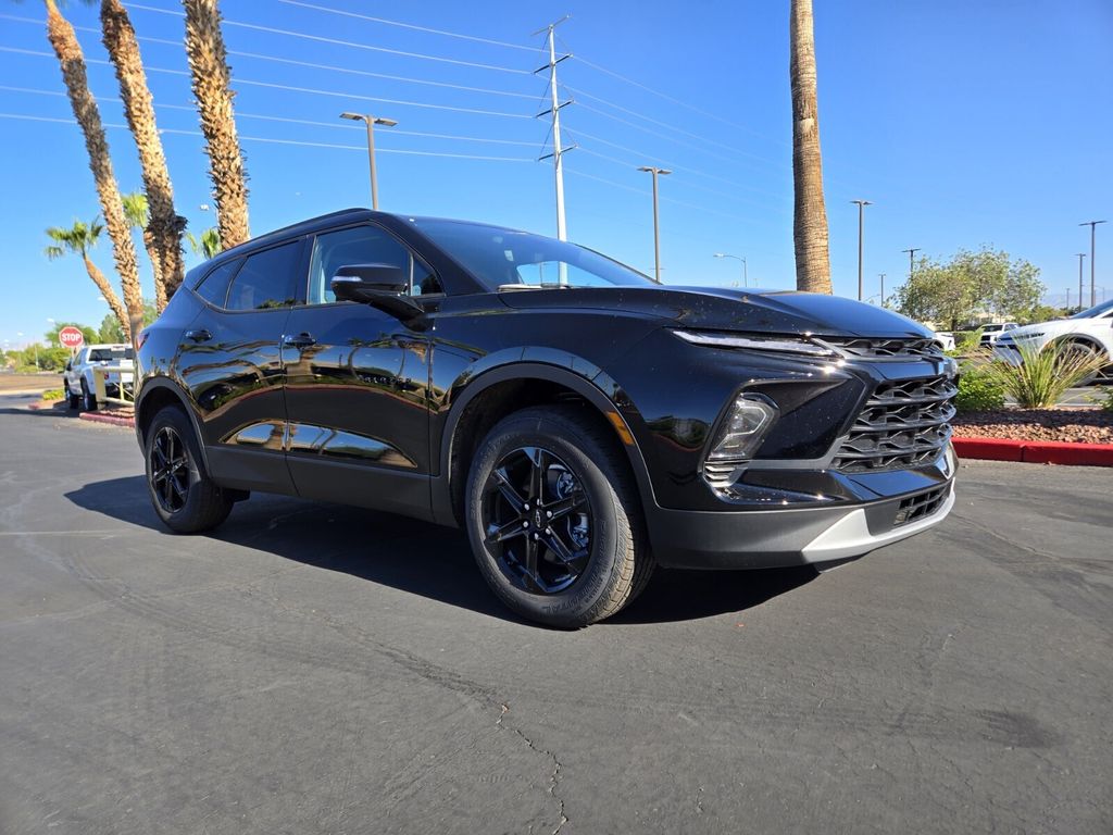 2026 Chevrolet Blazer LT Image 2 of 15