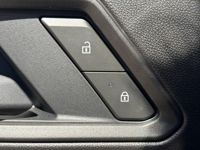 2026 Chevrolet Colorado Work Truck Image 14 of 25