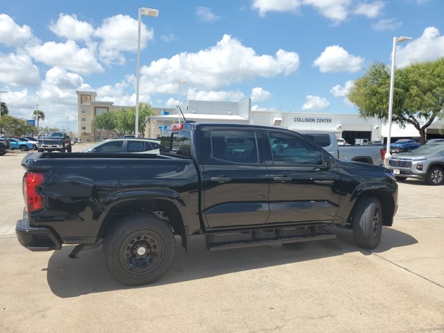 2026 Chevrolet Colorado Work Truck Image 4 of 27