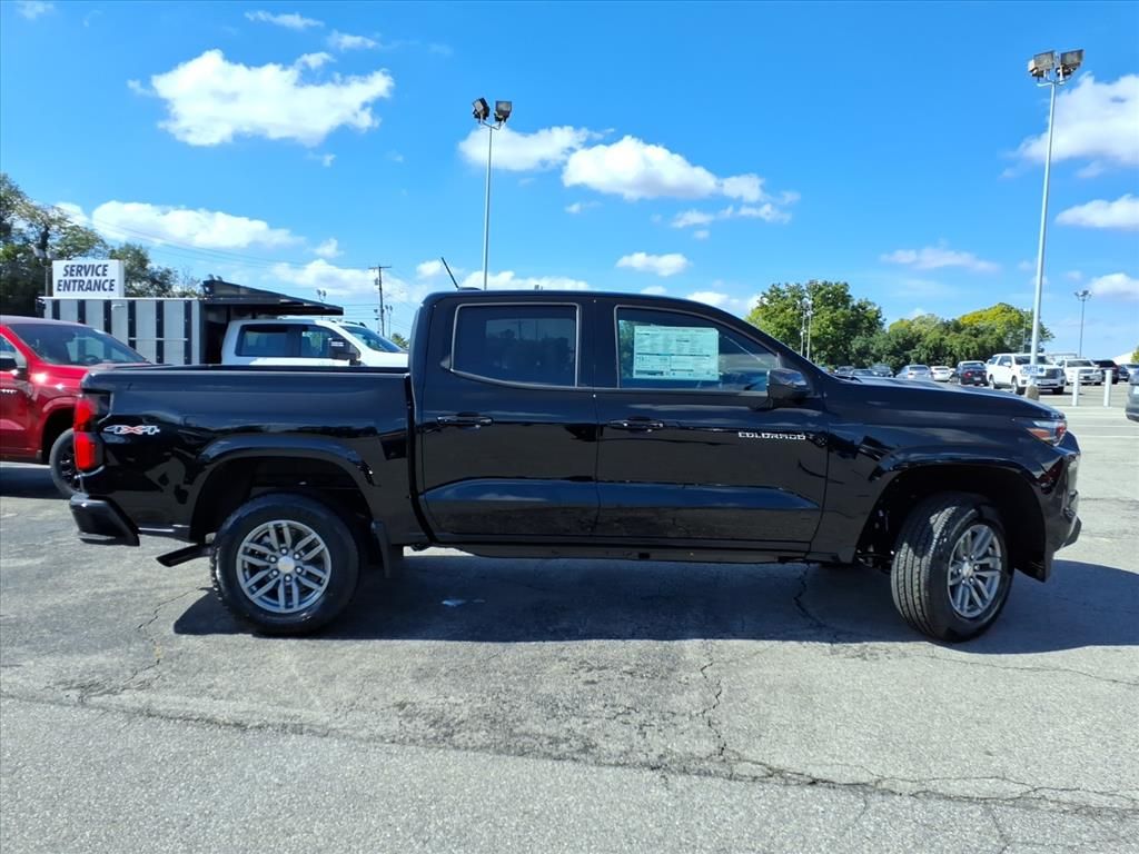 2026 Chevrolet Colorado LT Image 3 of 16