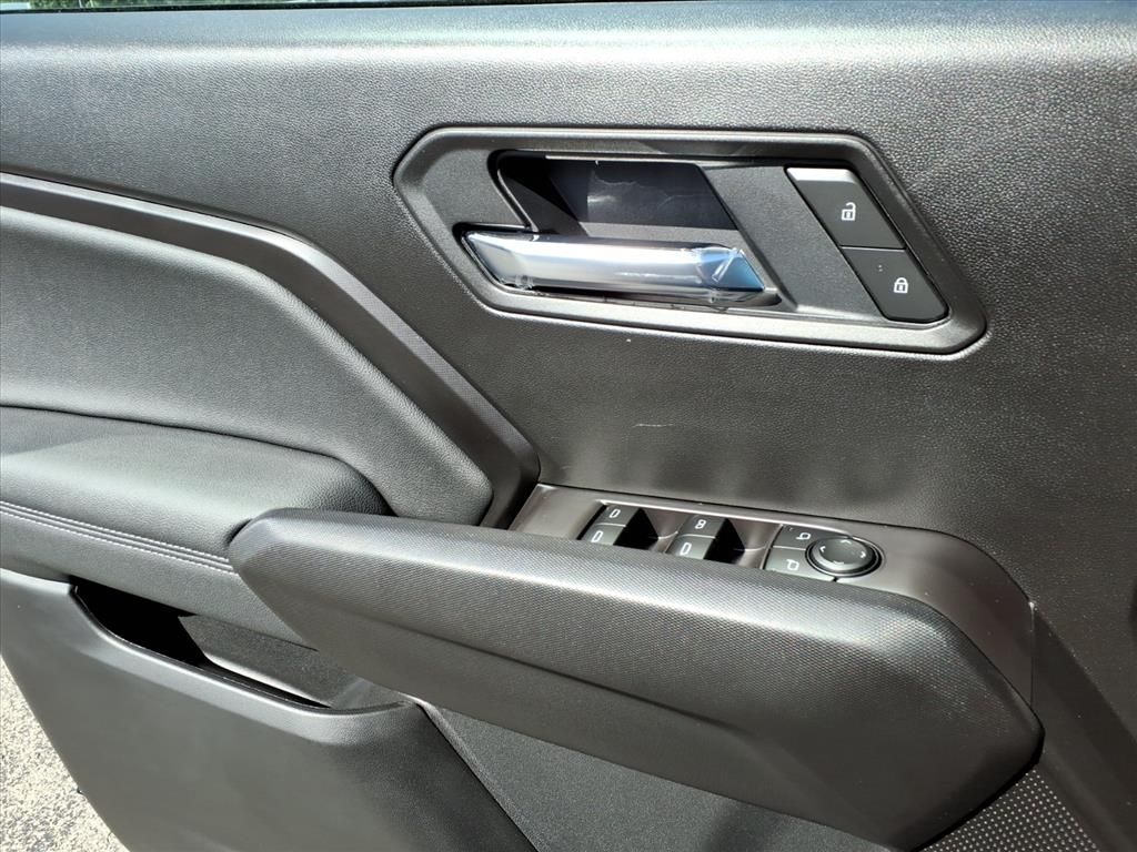 2026 Chevrolet Colorado LT Image 13 of 16