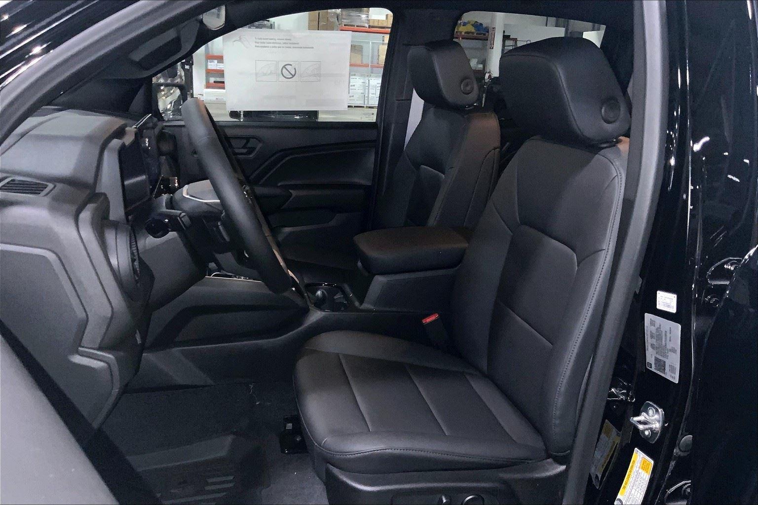 2026 Chevrolet Colorado 4WD Trail Boss Image 9 of 14