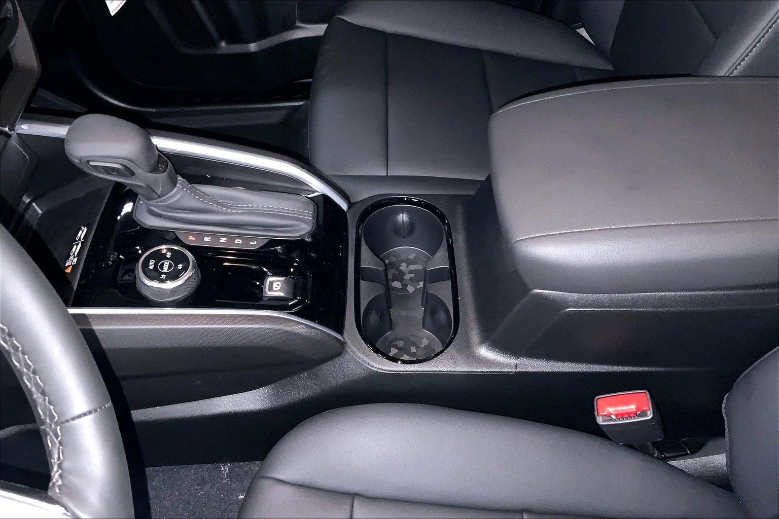 2026 Chevrolet Colorado 4WD Trail Boss Image 12 of 14