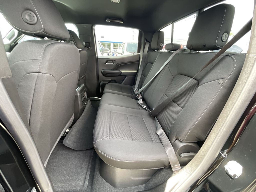 2026 Chevrolet Colorado LT Image 14 of 36