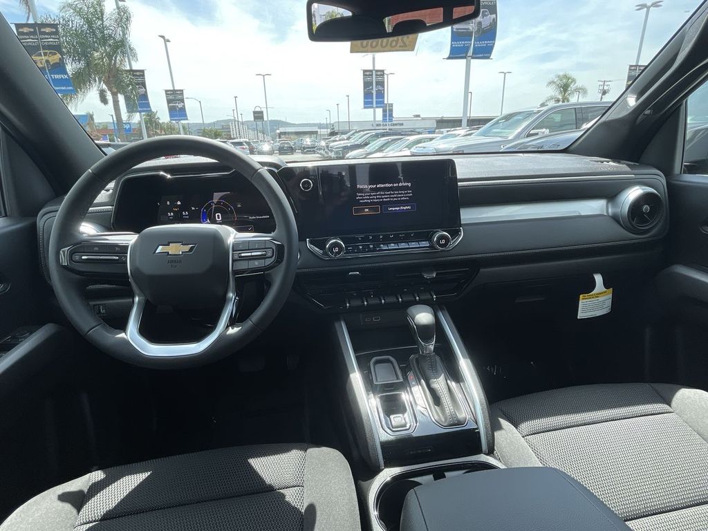 2026 Chevrolet Colorado LT Image 18 of 36