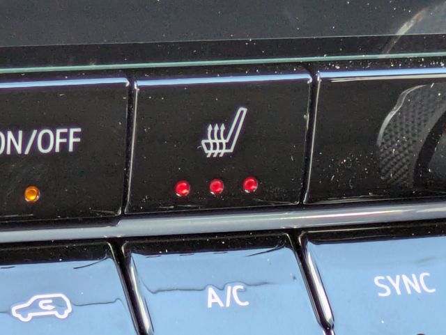 2026 Chevrolet Colorado LT Image 17 of 27