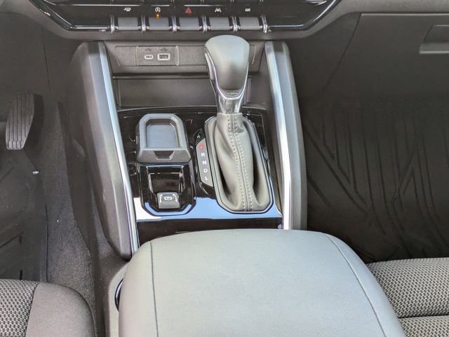 2026 Chevrolet Colorado LT Image 16 of 27