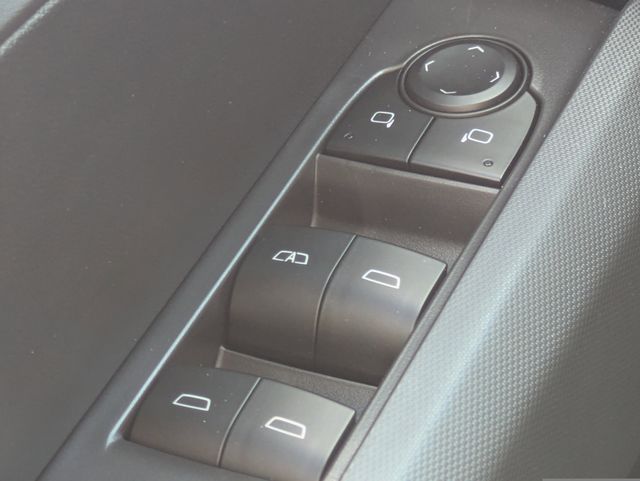 2026 Chevrolet Colorado LT Image 19 of 27