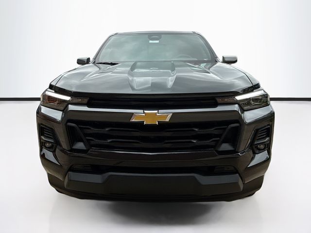 2026 Chevrolet Colorado LT Image 2 of 31