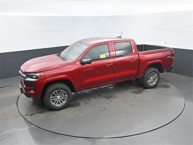 2026 Chevrolet Colorado LT Image 2 of 54