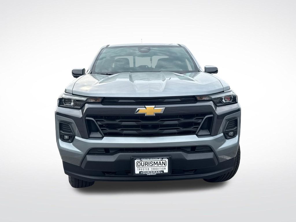 2026 Chevrolet Colorado LT Image 3 of 34