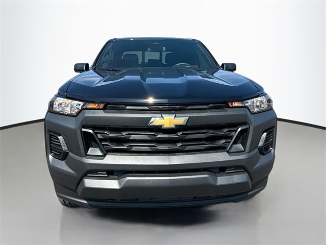 2026 Chevrolet Colorado Work Truck Image 2 of 38