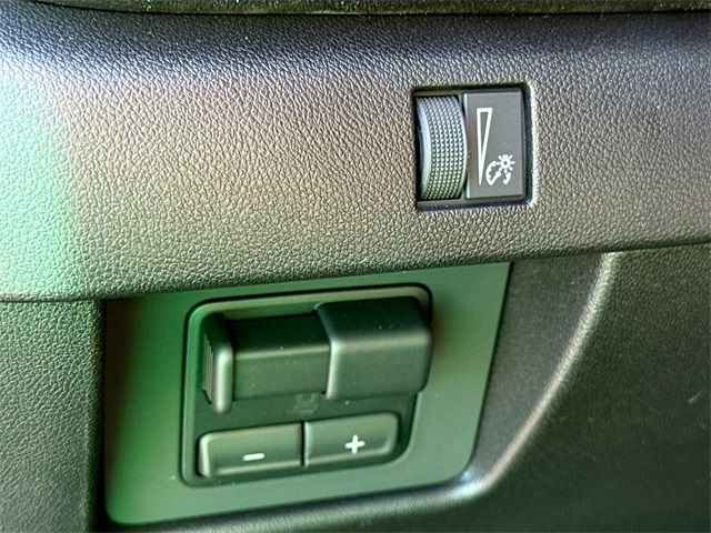 2026 Chevrolet Colorado Work Truck Image 25 of 38