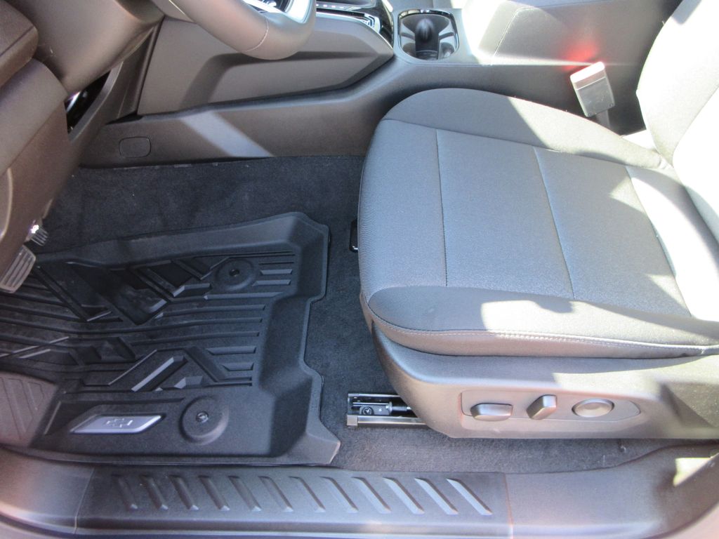 2026 Chevrolet Colorado Work Truck Image 13 of 33