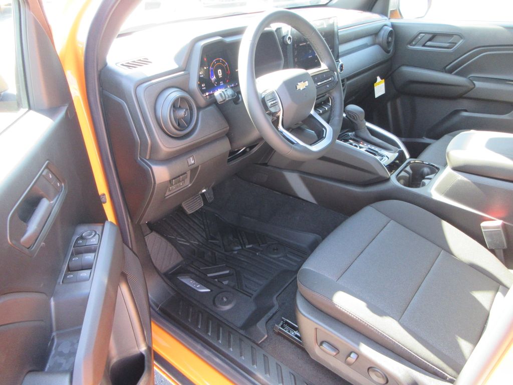 2026 Chevrolet Colorado Work Truck Image 18 of 33