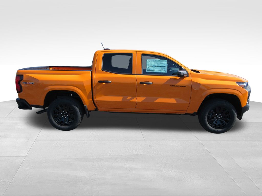 2026 Chevrolet Colorado Work Truck Image 4 of 33