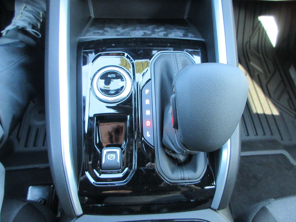 2026 Chevrolet Colorado Work Truck Image 25 of 33