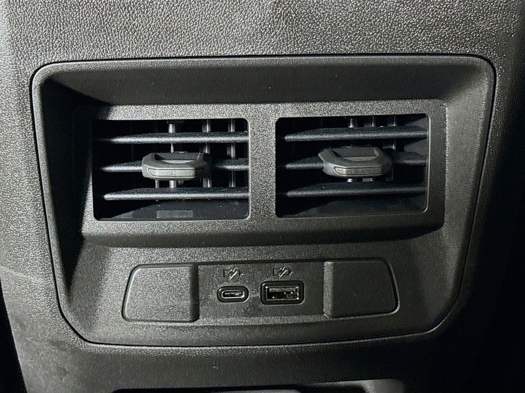 2026 Chevrolet Colorado Z71 Image 25 of 36