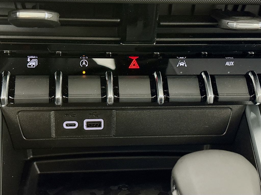 2026 Chevrolet Colorado Z71 Image 36 of 36