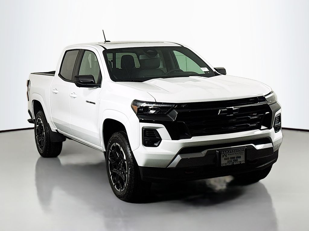 2026 Chevrolet Colorado Z71 Image 3 of 36