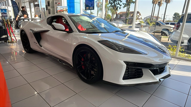 2026 Chevrolet Corvette 1LZ Image 4 of 34