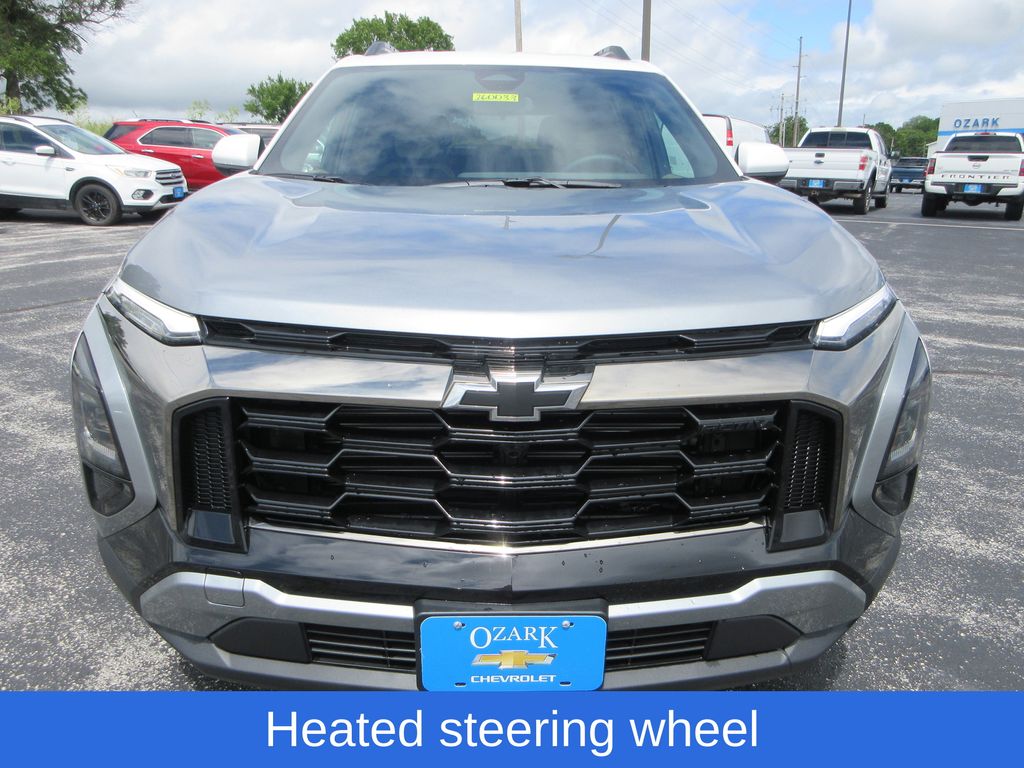Vehicle image 2 of 32