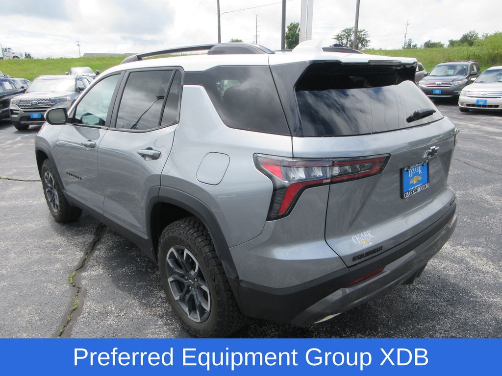 Vehicle image 7 of 32