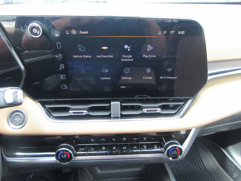 Vehicle image 15 of 32