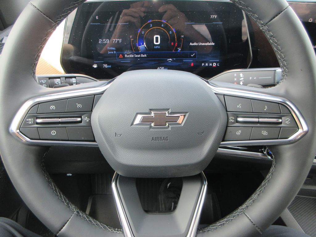 Vehicle image 14 of 32
