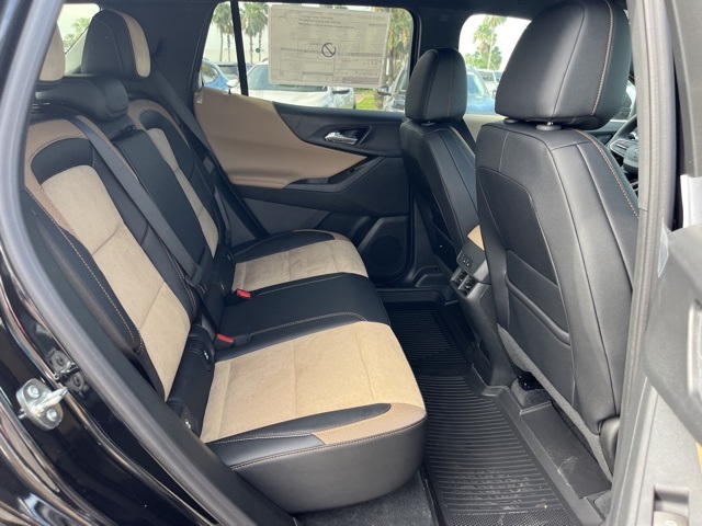 2026 Chevrolet Equinox FWD ACTIV Image 11 of 23