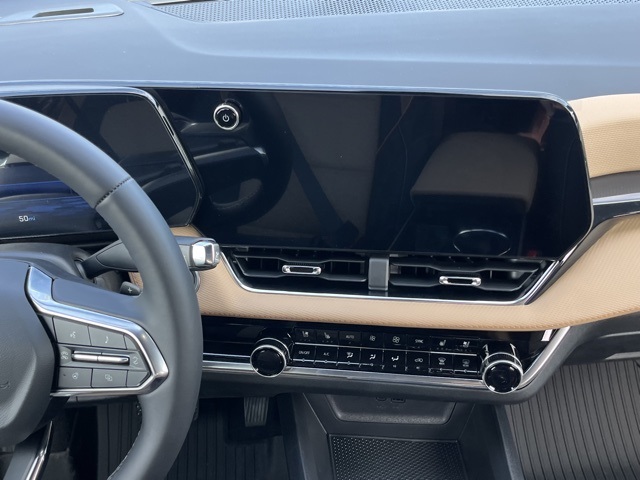 2026 Chevrolet Equinox FWD ACTIV Image 13 of 23