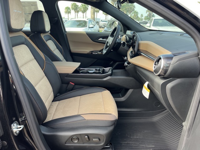 2026 Chevrolet Equinox FWD ACTIV Image 10 of 23