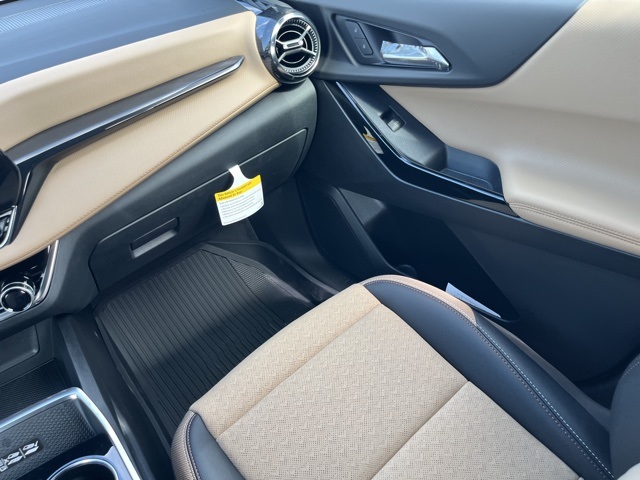 2026 Chevrolet Equinox FWD ACTIV Image 15 of 23