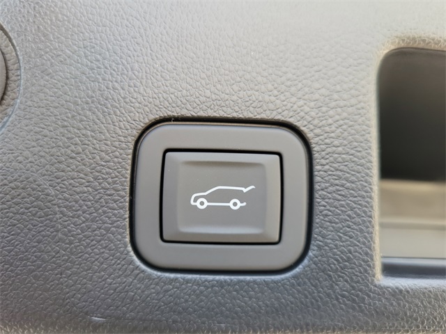 2026 Chevrolet Equinox AWD ACTIV Image 13 of 16