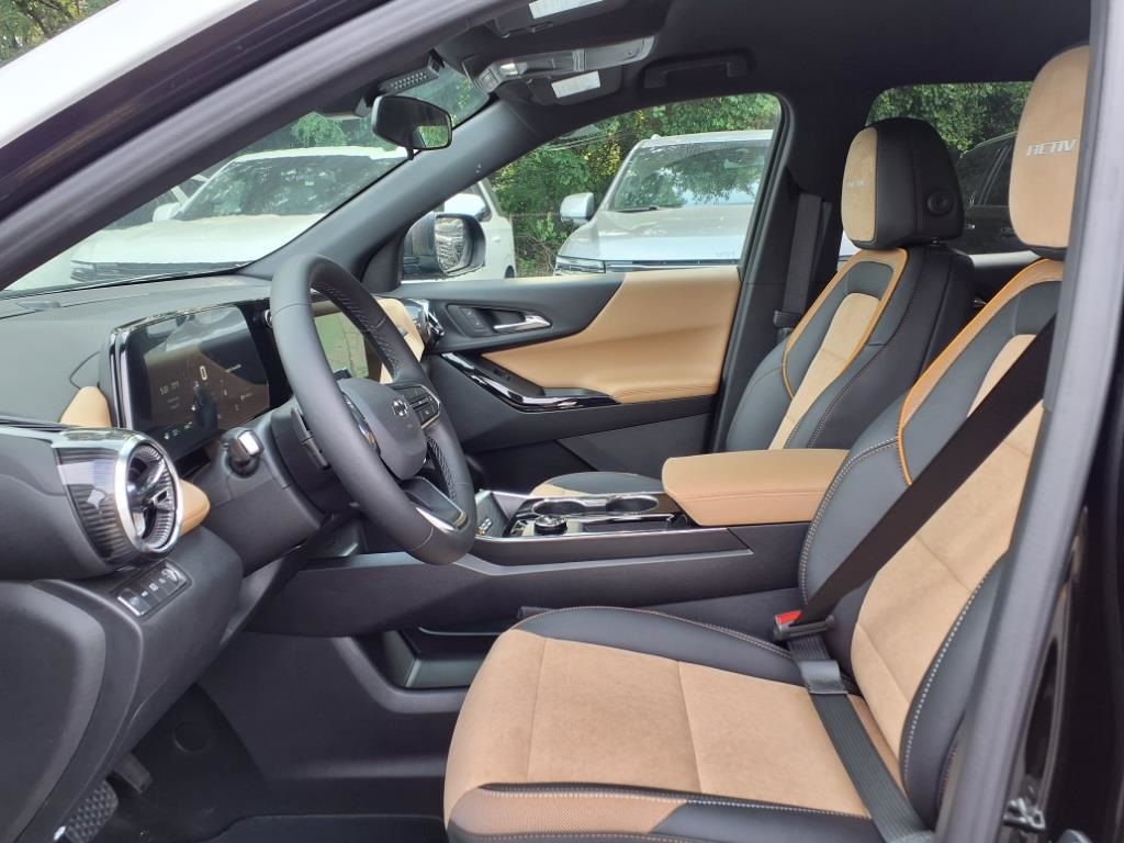 2026 Chevrolet Equinox AWD ACTIV Image 9 of 26