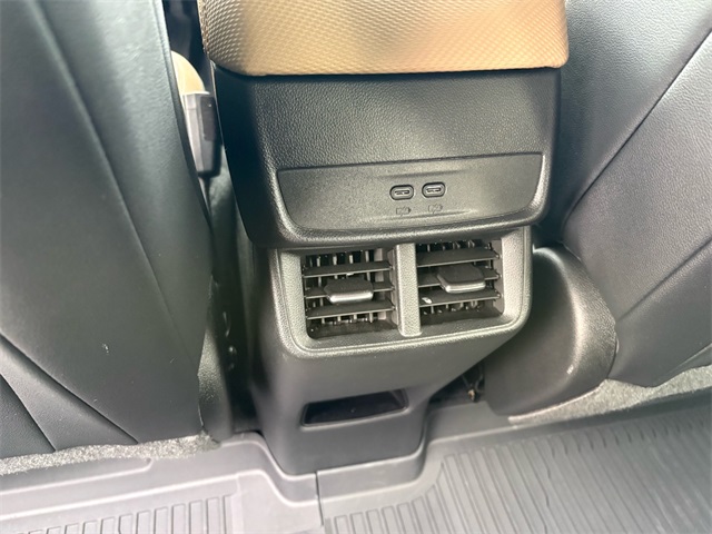 2026 Chevrolet Equinox AWD ACTIV Image 22 of 30