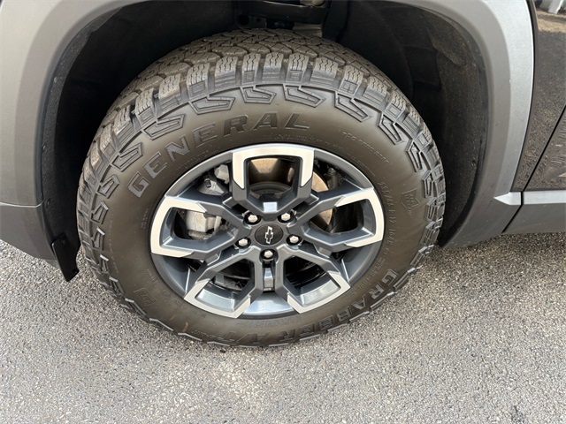 2026 Chevrolet Equinox AWD ACTIV Image 6 of 30