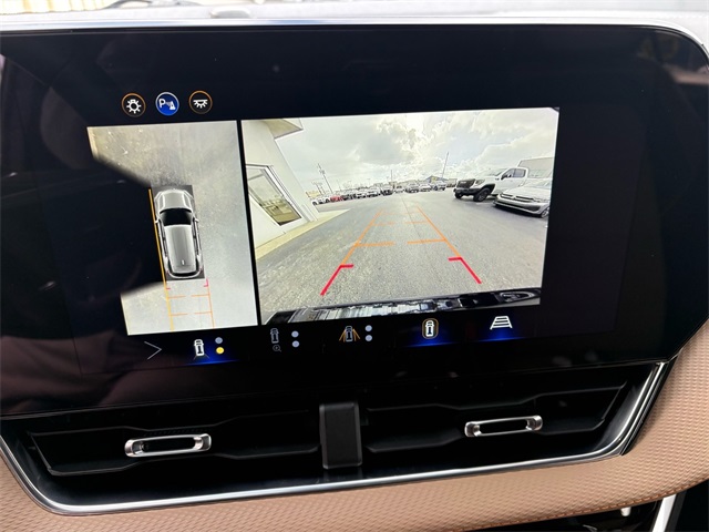 2026 Chevrolet Equinox AWD ACTIV Image 16 of 30