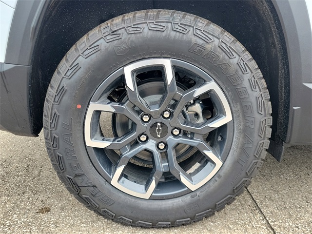 2026 Chevrolet Equinox AWD ACTIV Image 7 of 17