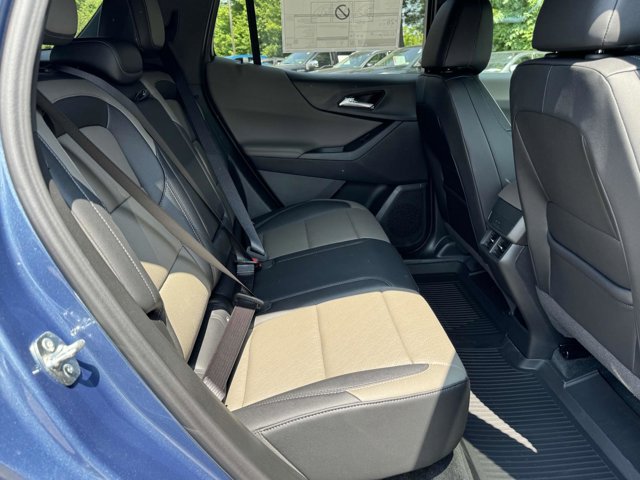 Vehicle image 18 of 26