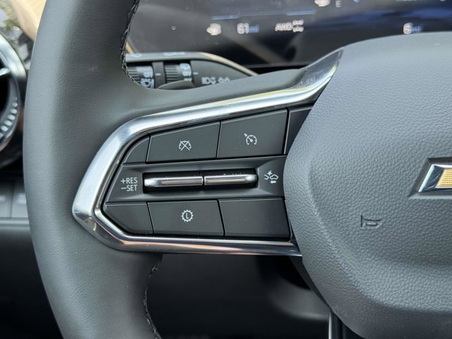 Vehicle image 14 of 26
