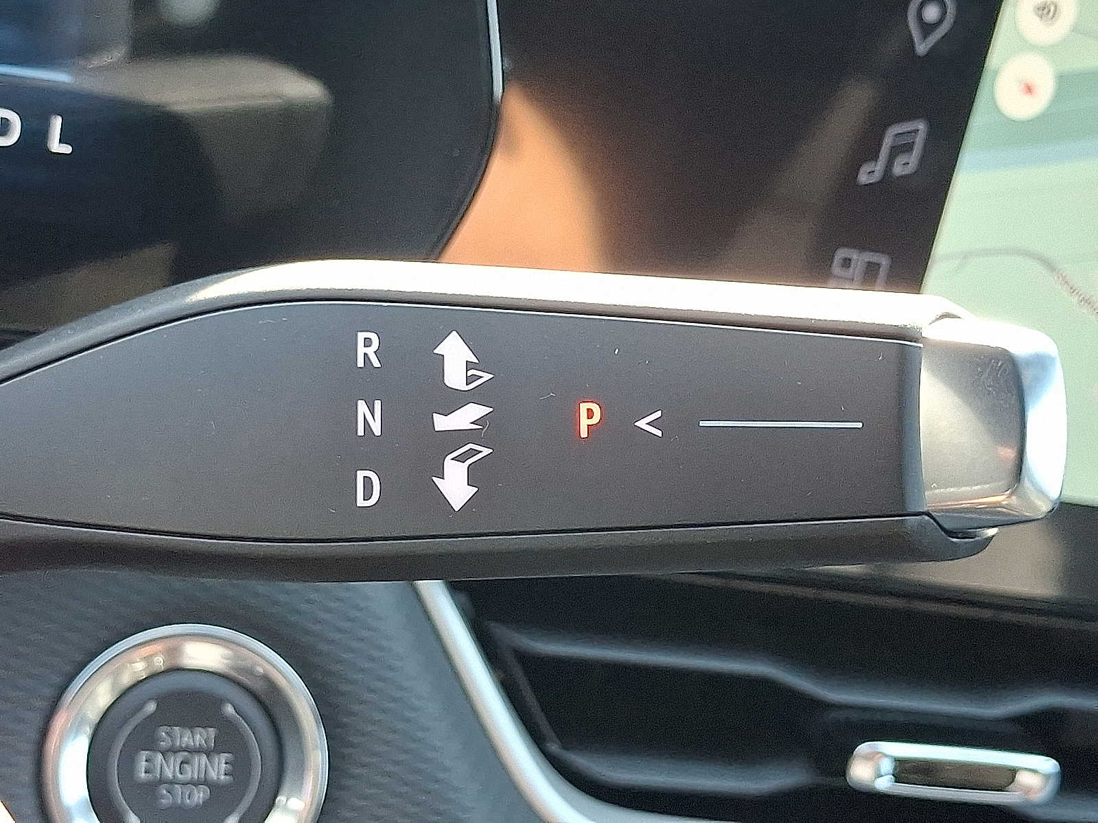 2026 Chevrolet Equinox AWD LT Image 18 of 20