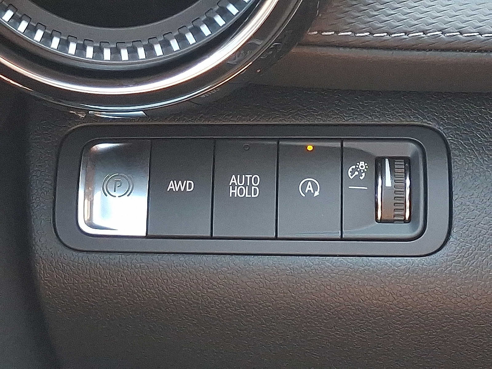 2026 Chevrolet Equinox AWD LT Image 14 of 20